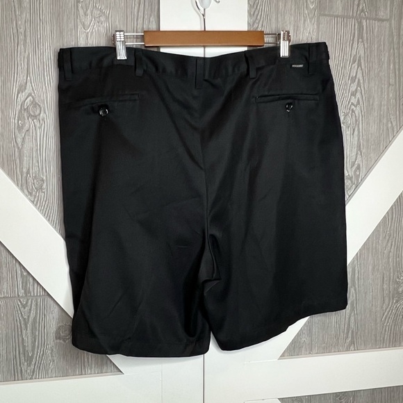 D16.22 Dockers Khaki Black Shorts 36 - Picture 3 of 7
